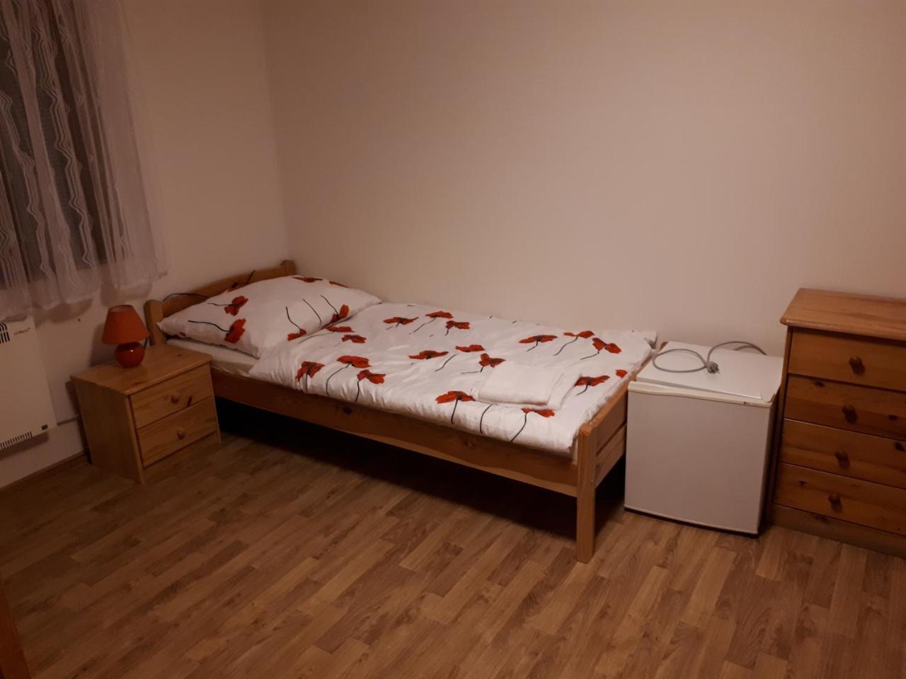 Podkrovi V Jihoceskem Statku Nemejice Экстерьер фото